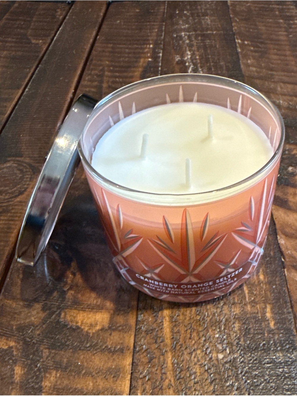 White Barn/Bath & Body Works Cranberry Orange Seltzer Scented Candle